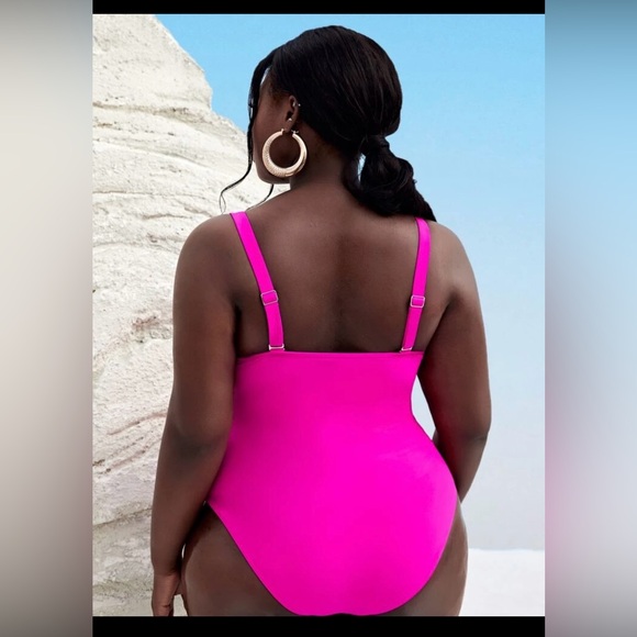 Plus size SHEIN SWIMSUIT SIZE 4X - Picture 2 of 6